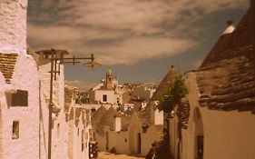 Miratrulli Apartment&Trullo dell'Aia